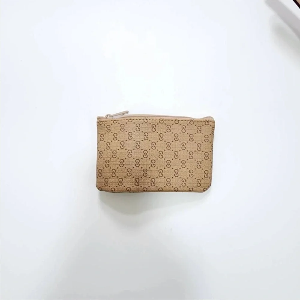 Gucci Tan Bucket Bag with Coin Pouch - Picture 4 of 8